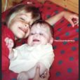 Caroline Receveur partage une photo d'enfance avec sa soeur, Mathilde, sur Instagram. Août 2018.