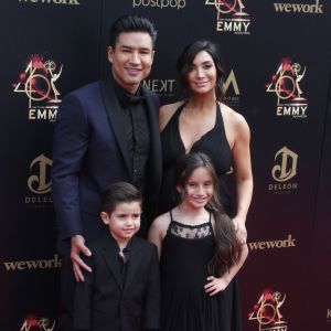 Mario Lopez, sa femme Courtney et leurs enfants Gia Francesca et Dominic - Photocall de la 46ème soirée des "Annual Daytime Emmy Awards" au Pasadena Civic Center à Pasadena. Le 5 mai 2019