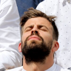 Info - Gerard Piqué condamné à rembourser 2,1 millions d'euros au fisc espagnol - Gerard Piqué dans les tribunes des internationaux de France de Tennis de Roland Garros 2019 à Paris, France, le 27 mai 2019. © Jacovides-Moreau/Bestimage