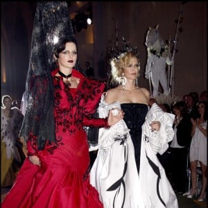Karen Mulder au défilé Dior en 2007 à Versailles.