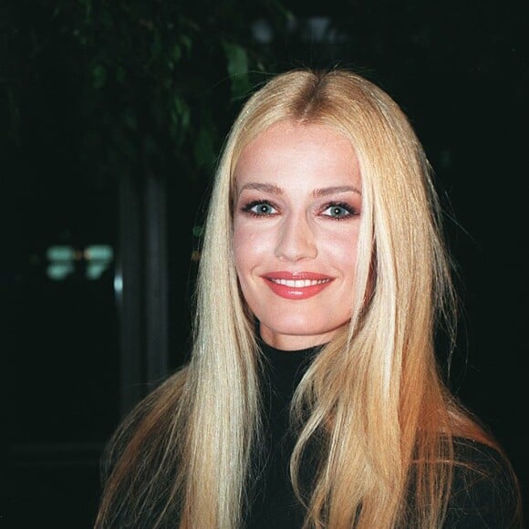 Karen Mulder le 18 mars 1996 à Paris.