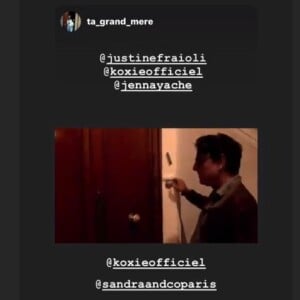Koxie fait la promotion de son nouveau podcast À Table sur Instagram (juillet 2019).
