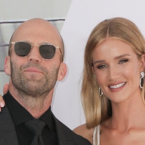 Jason Statham et sa femme Rosie Huntington-Whiteley à la première du film "Fast & Furious Hobbs & Shaw" à Los Angeles, le 13 juillet 2019.