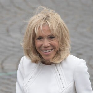 La Première dame Brigitte Macron lors du 139ème défilé militaire du 14 Juillet sur les Champs-Elysées, le jour de la Fête Nationale. Paris, le 14 juillet 2019. © Lemouton-Gorassini-Perusseau/Bestimage