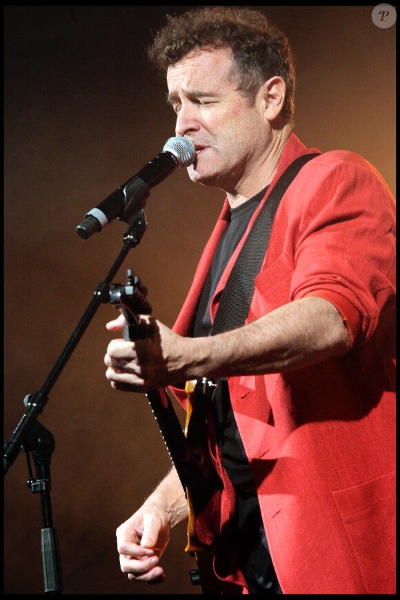 Johnny Clegg en concert de Trianon de Paris, le 1er mars 2011.