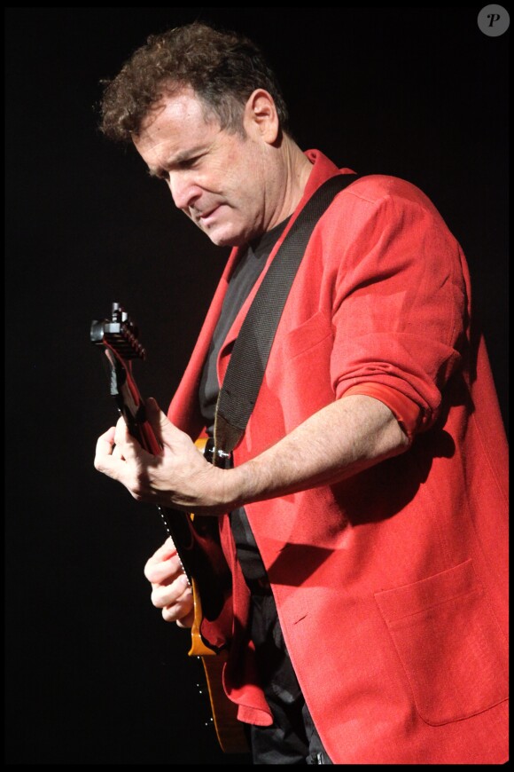 Johnny Clegg en concert de Trianon de Paris, le 1er mars 2011.