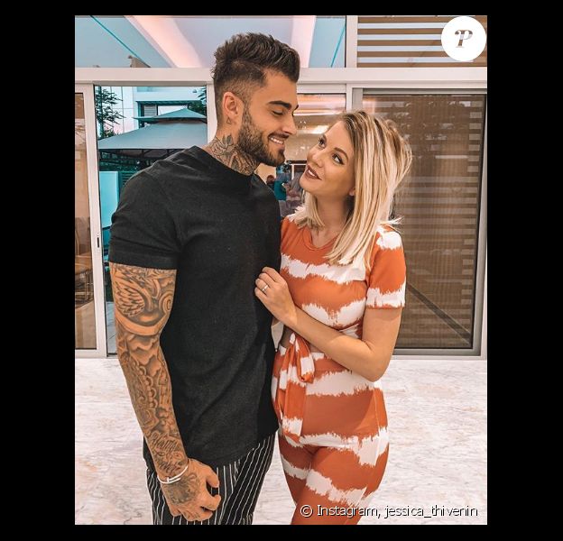 Jessica Thivenin enceinte, pose au côté de son mari Thibault, mercredi 18 juillet 2019