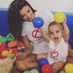 Eva Longoria et son fils Santiago sur Instagram.