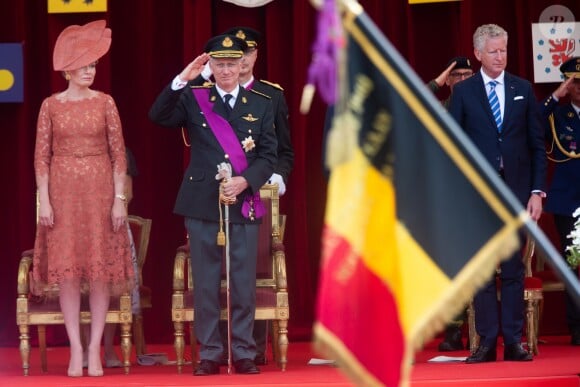 Le roi Philippe de Belgique, la reine Mathilde de Belgique, Pieter De Crem lors de la parade militaire de la Fête nationale belge, le 21 juillet 2019 à Bruxelles.