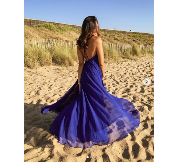 Vaimalama Chaves à Anglet, sublime dans une robe bleue. Juillet 2019.
