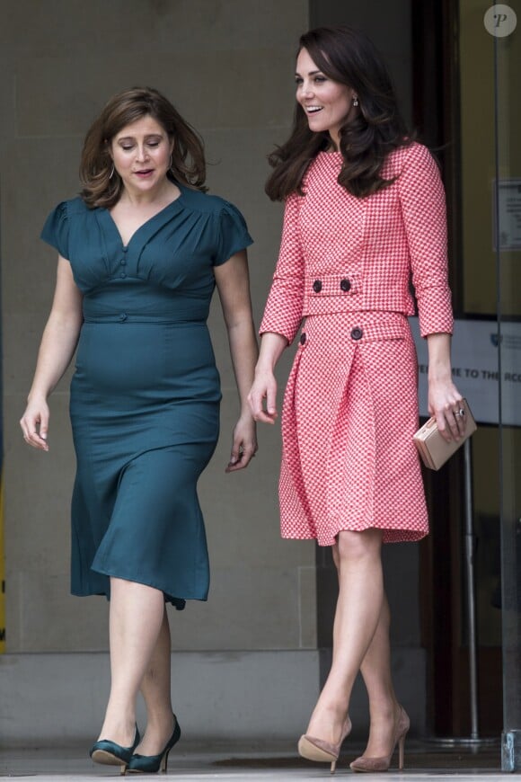 Catherine Kate Middleton, duchesse de Cambridge assiste au lancement d'une série de film sur la santé mentale des femmes au Collège Royal des obstétriciens et des gynécologues à Londres, le 23 mars 2017.