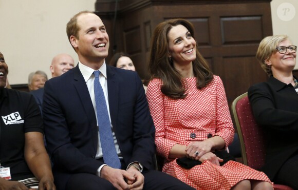 Le prince William, duc de Cambridge et Catherine Kate Middleton, la duchesse de Cambridge se rendent au "XLP mentoring programme project" à Londres le 11 mars 2016.
