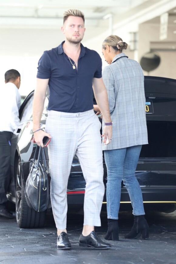 Exclusif - Leona Lewis et son fiancé Dennis Jauch sont allés déjeuner en amoureux à Beverly Hills, le 23 octobre 2018