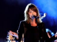 Carla Bruni en vacances: vidéo de sa fille Giulia, de profil, avec un nouvel ami
