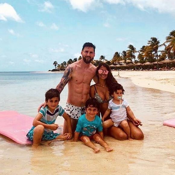 Lionel Messi en vacances sur l'île de Jumby Bay, à Antigua-et-Barbuda. Juillet 2019.