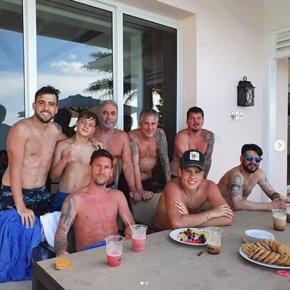 Lionel Messi en vacances sur l'île de Jumby Bay, à Antigua-et-Barbuda. Juillet 2019.