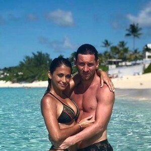 Lionel Messi et son épouse Antonela Roccuzzo en vacances à Antigua-et-Barbuda. Juillet 2019.