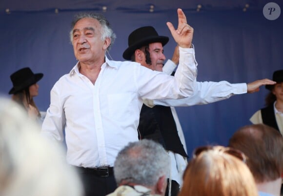 Exclusif - Le chorégraphe Ilan Zaoui - Inauguration du musée Louis De Funès, dédié à la carrière cinématographique de l'acteur Louis De Funès. Le musée ouvrira ses portes au public le jeudi 1er août. Saint Raphaël, le 31 juillet 2019. Le musée présente aussi des archives familiales.