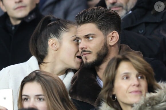 Rayane Bensetti et sa compagne Denitsa Ikonomova - People au match de football PSG (Paris-Saint-Germain) - Lille (LOSC) au Parc des Princes à Paris, le 2 novembre 2018. - Merci de flouter le visage des enfants avant publication - Please hide children's face prior to the publication - People during the football game between PSG (Paris-Saint-Germain) and Lille (LOSC) held at the Parc des Princes in Paris, France, on November 2nd 2018.02/11/2018 - Paris