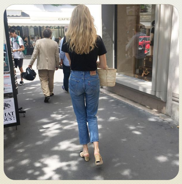 Violette sur le compte Instagram d'Inès de la Fressange, le 21 juillet 2019.