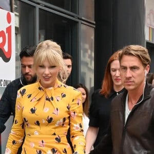 Taylor Swift arrive à NRJ rue Boileau à Paris pour enregistrer l'émission de Cauet qui passera en début de semaine le 25 Mai 2019