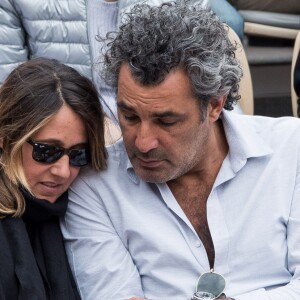 Alexia Laroche-Joubert et son compagnon Tom Benainous - People dans les tribunes lors de la finale messieurs des internationaux de France de tennis de Roland Garros 2019 à Paris le 9 juin 2019. © Jacovides-Moreau/Bestimage