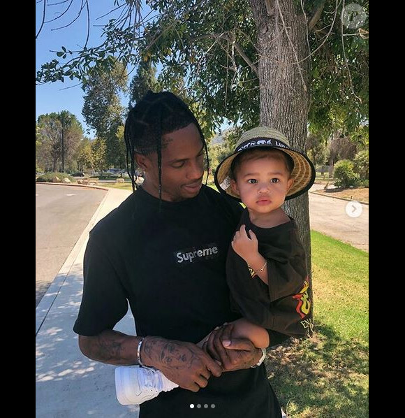 Travis Scott et sa fille Stormi Webster. Juillet 2019.