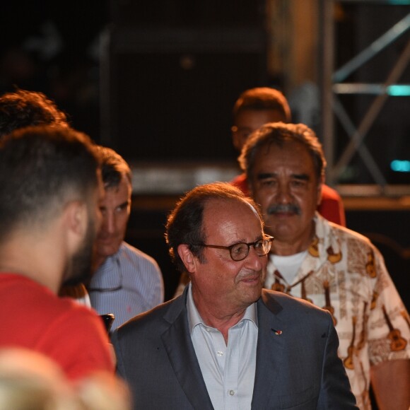 François Hollande lors de la première édition de l'INDIE FEST à la citadelle de Saint-Tropez, Côte d'Azur, France, le 11 août 2019.