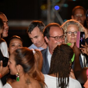 François Hollande lors de la première édition de l'INDIE FEST à la citadelle de Saint-Tropez, Côte d'Azur, France, le 11 août 2019.