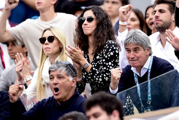 Maria Isabel Nadal (soeur de Rafael Nadal), Xisca Perello - People dans les tribunes lors de la finale messieurs des internationaux de France de tennis de Roland Garros 2019 à Paris le 9 juin 2019. © JB Autissier/Panoramic/Bestimage