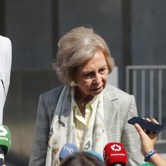 Le roi Felipe VI d'Espagne, la reine Sofia - La famille royale d'Espagne passe à l'hôpital universitaire Quirónsalud de Pozuelo de Alarcón de Madrid pour rendre visite à Juan Carlos 1er, opéré du coeur le 24 août 2019.