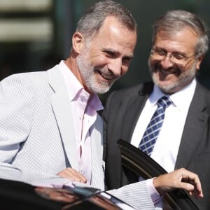 Le roi Felipe VI d'Espagne - La famille royale d'Espagne passe à l'hôpital universitaire Quirónsalud de Pozuelo de Alarcón de Madrid pour rendre visite à Juan Carlos 1er, opéré du coeur le 24 août 2019.