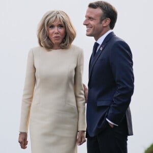 Le président français Emmanuel Macron et sa femme la Première Dame Brigitte Macron lors de l'accueil informel au sommet du G7 à Biarritz, France, le 24 août 2019. © Thibaud Moritz/Pool/Bestimage