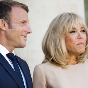 Le président français Emmanuel Macron et sa femme la Première Dame Brigitte Macron lors de l'accueil informel au sommet du G7 à Biarritz, France, le 24 août 2019. © Thibaud Moritz/Pool/Bestimage