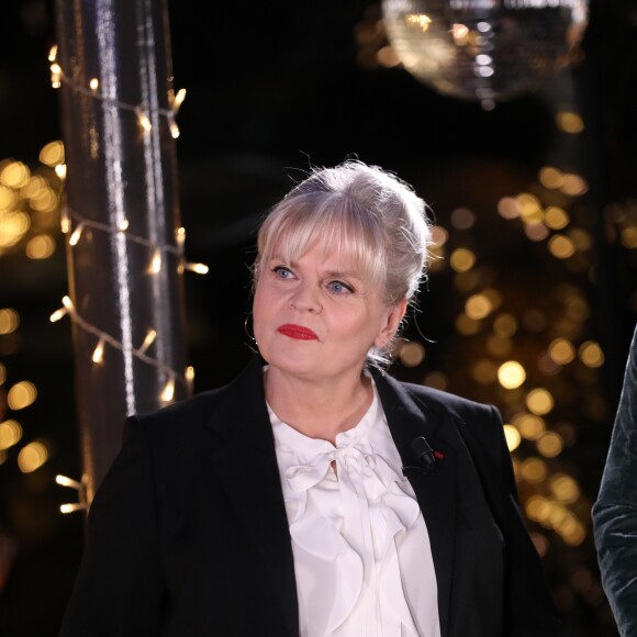 Exclusif - Isabelle Nanty lors de l'enregistrement de l'émission "Toute la musique qu'on aime" présentée par N.Aliagas à Paris le 4 décembre 2017. © Cyril Moreau / Bestimage