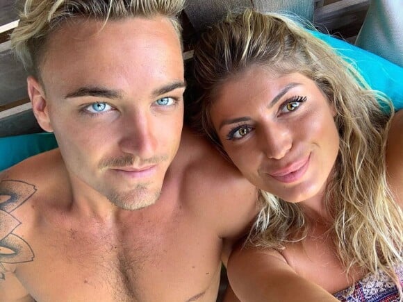Elsa Dasc et son fiancé Arthur aux Seychelles, sur Instagram, le 27 août 2019