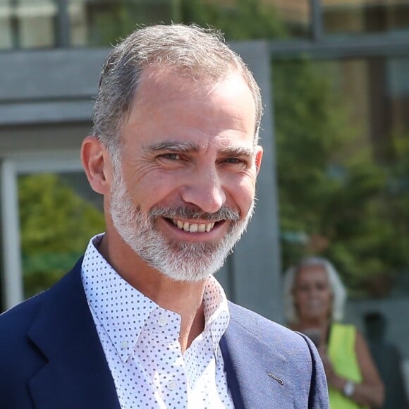 Le roi Felipe VI d'Espagne a rendu visite avec sa fille l'infante Sofia au roi Juan Carlos Ier d'Espagne, en convalescence à l'hôpital Quiron Salud de Madrid après un triple pontage coronarien, le 29 août 2019.