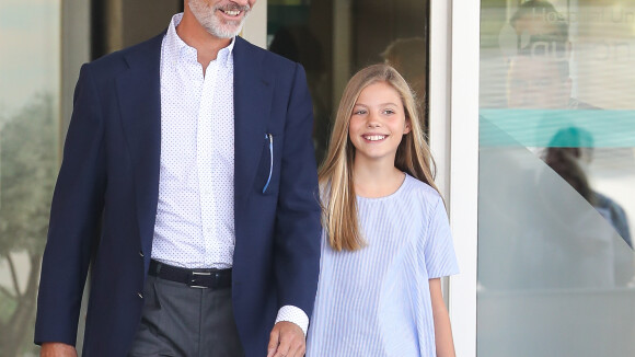 Felipe VI d'Espagne: Seul avec sa fille Sofia à l'hôpital, pour ménager son père