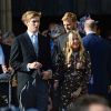 Sienna Miller et son compagnon Lucas Zwirner - Les invités arrivent au mariage de E. Goulding et C.Jopling en la cathédrale d'York, le 31 août 2019