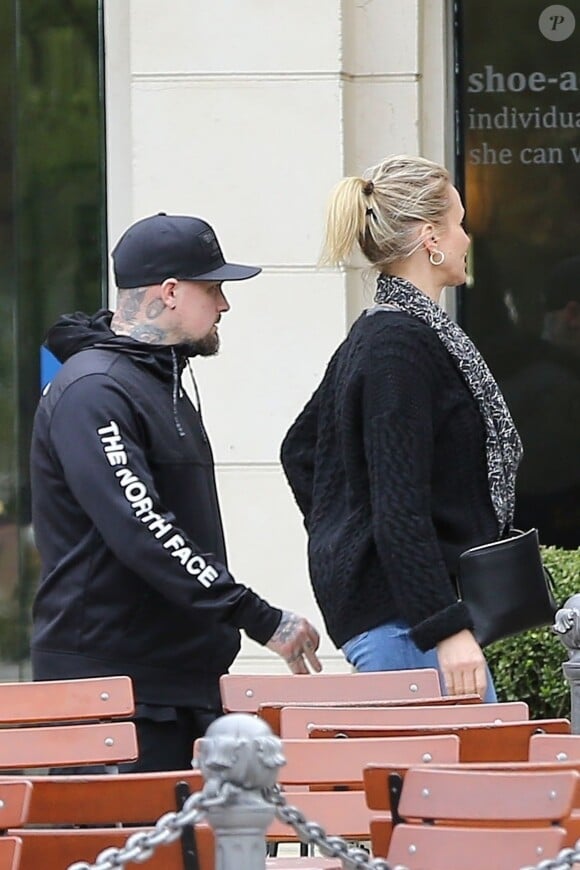 Exclusif - Cameron Diaz et son mari Benji Madden sont allés faire du shopping dans une bijouterie après avoir déjeuné au Pain Quotidien à Calabasas, le 11 mars 2019