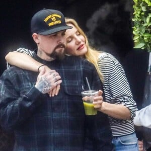 Exclusif - Cameron Diaz et son mari Benji Madden sortent d'un déjeuner en amoureux au Bouchon à Beverly Hills le 5 juin 2017. head to All Saints for some after lunch retail therapy.05/06/2017 - Los Angeles