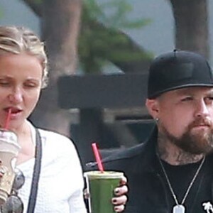 Exclusif - Cameron Diaz et son mari Benji Madden se promènent en amoureux dans les rues de Studio City, le 12 septembre 2016