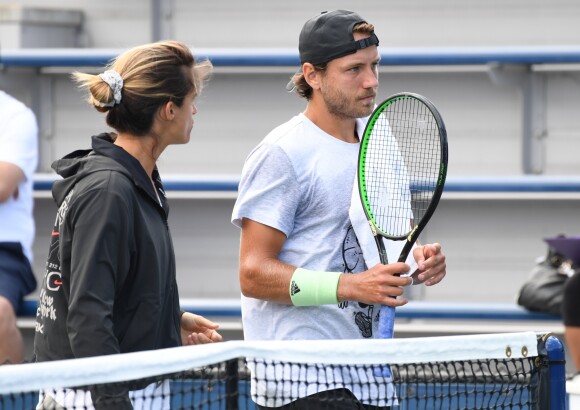 Lucas Pouille et sa coach Amélie Mauresmo - Les joueurs de tennis s'entraînent lors du tournoi US Open au sein de l'USTA National Tennis Center à New York, le 25 août 2019. © Chryslene Caillaud / Panoramic / Bestimage