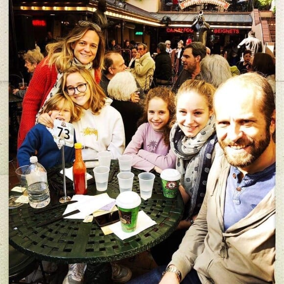 Camille Raymond avec sa famille sur Instagram, le 28 mai 2019