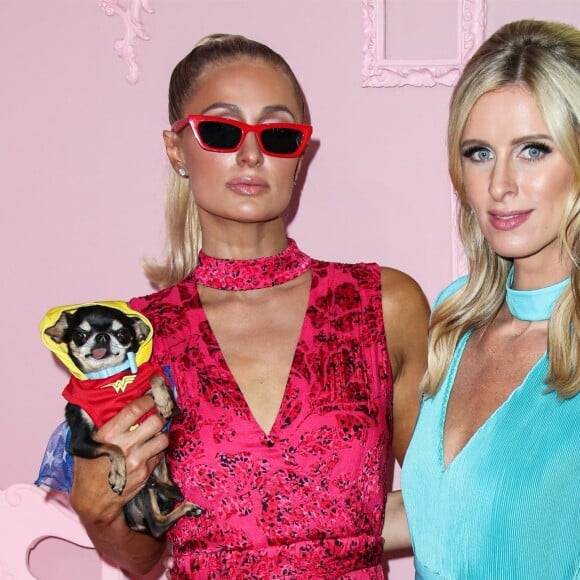 Paris Hilton et sa soeur Nicky Hilton Rothschild au défilé Prêt à porter Alice + Olivia Automne/Hiver 2019 lors de la Fashion Week de New York au Root Studio à New York City, New York, Etats-Unis, le 9 septembre 2019.