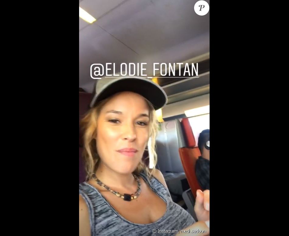 Elodie Fontan filmé par Medi Sadoun, dans le train à leur retour du Festival de la fiction de La Rochelle le 13 septembre 2019.