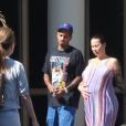 Amber Rose très enceinte et son compagnon Alexander AE Edwards sont allés déjeuner en amoureux à Los Angeles, le 26 août 2019 © CPA/Bestimage