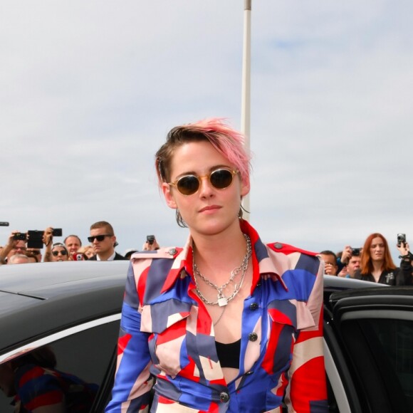 Kristen Stewart inaugure sa cabine sur les planches lors du 45ème festival du Cinéma Américain de Deauville. Le 13 septembre 2019. © Stéphane Kossmann / Bestimage