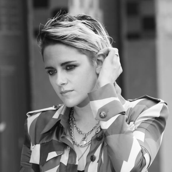 Kristen Stewart inaugure sa cabine sur les planches lors du 45éme festival du Cinéma Américain de Deauville, le 13 septembre 2019. ©Denis Guignebourg / Bestimage