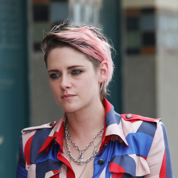 Kristen Stewart inaugure sa cabine sur les planches lors du 45éme festival du Cinéma Américain de Deauville, le 13 septembre 2019. ©Denis Guignebourg / Bestimage